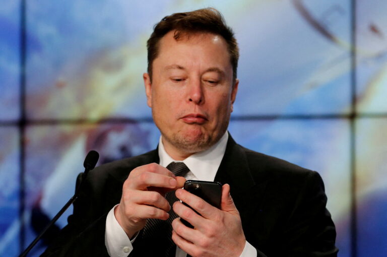 Elon Musk Kena Tuntut 3828 T Karena Dianggap Melakukan Skema Piramida Menggunakan Doge Coin Miliknya